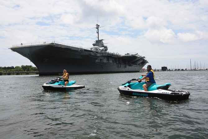 1 Hour Jet Ski Rental - Learning the controls before you accelerate