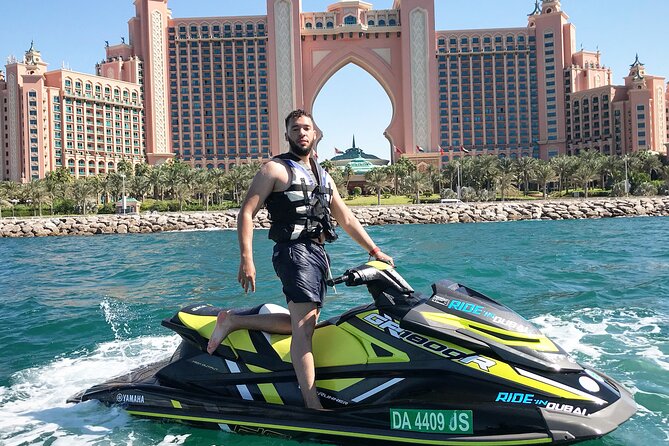 1 hour Jetski Tour - Burj Al Arab and Royal Atlantis - Sheikh Island and the private waterfront