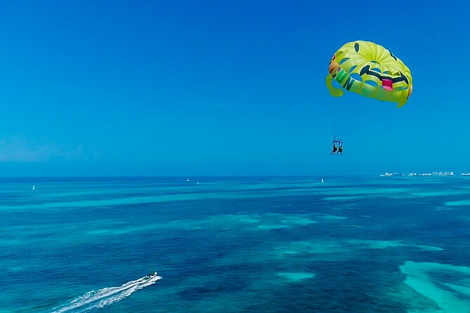 2 in 1 Parasail Cancun and Jet ski - Two Cancun thrills, one short outing