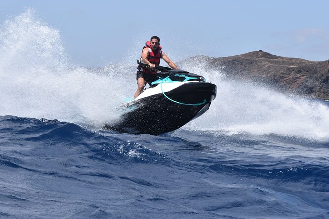 20-Minute Jet Ski Adventure in Puerto del Carmen - How the staff affect the experience