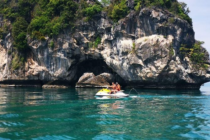 3-Hour Jet Ski Safari from Koh Samui to Pig Island or Koh Phangan - Starting at Maenam Beach