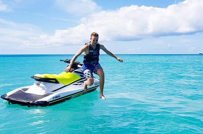 30-min Jet Ski Tour: Single or Double Option - Single or double jet ski: how to book it