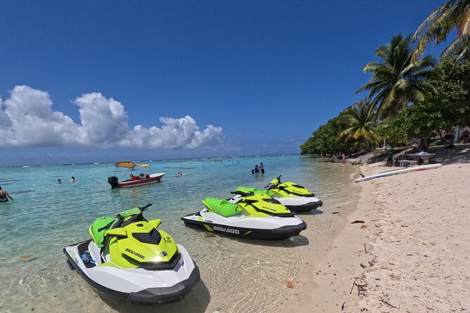 3H Adventure in JET SKI Snorkeling and Tahaa Lagoon - Leaving Raiatea for Taha’a’s open water