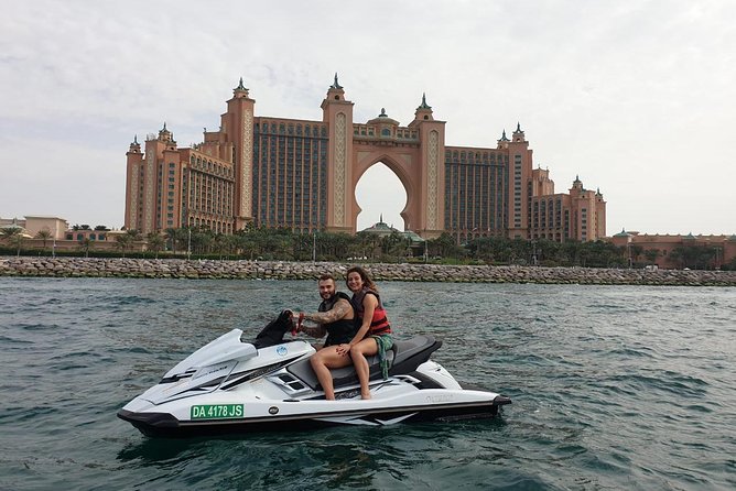 90 Minutes Dubai Palm Jumeirah Jetski Tour - Riding back with Dubai’s skyline behind you