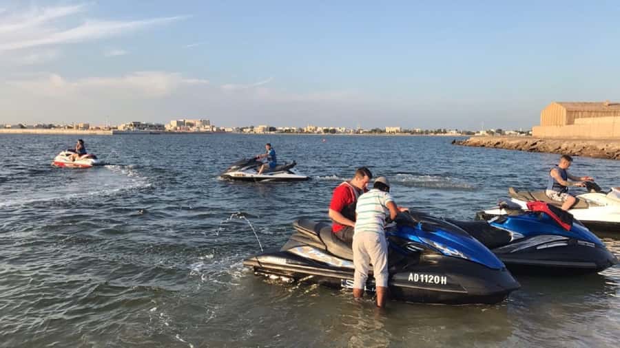 Abu Dhabi 1-Hour Jet Ski Rental - Important concerns about equipment and passports