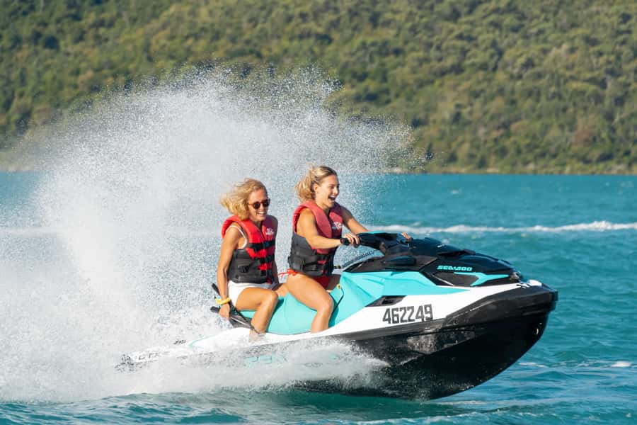 Airlie Beach: Jet Ski Safari Hour of Power and Marine Life - A fast hour on Airlie Beach’s turquoise water
