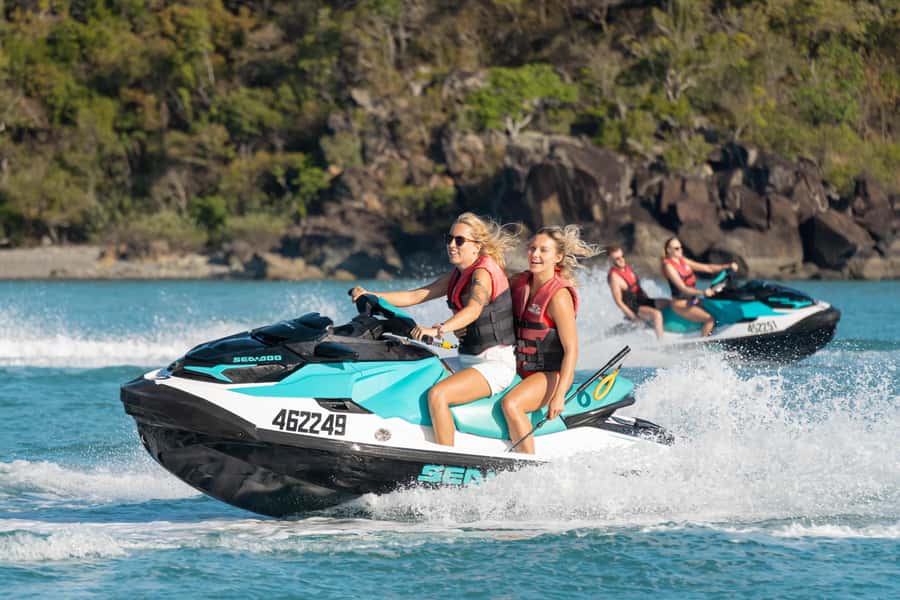 Airlie Beach: Jet Ski Safari Hour of Power and Marine Life - Riding the Yamaha jet skis