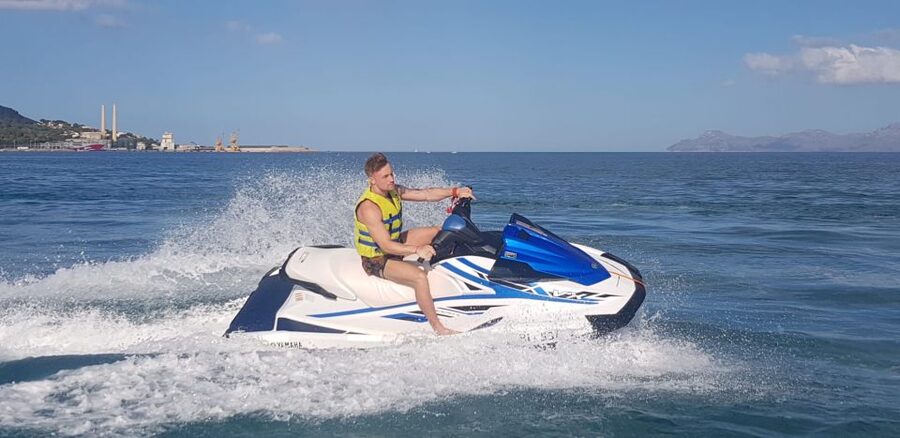 Alcudia: 30-Minute Jet Ski Adventure for Beginners & Photos - Riding tandem lets you share the controls