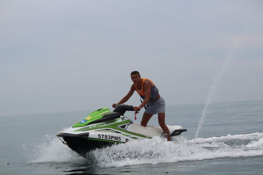 Algarve: Jet Ski Rental in Armação de Pêra - What the supervision adds
