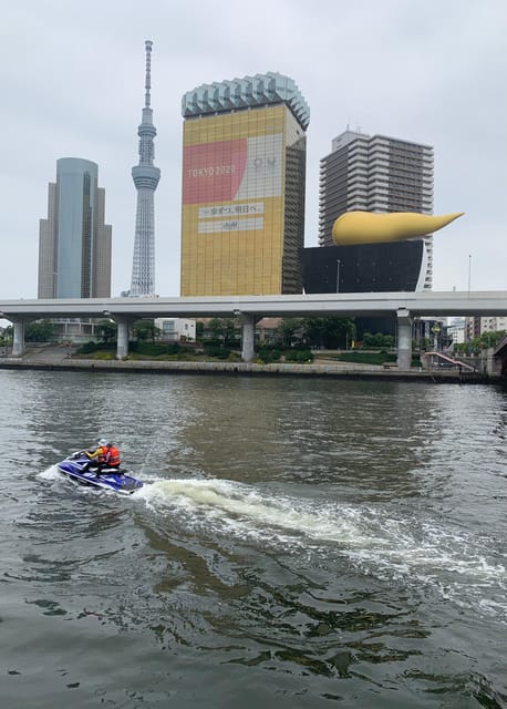 Asakusa : explore tokyo bay and canals by jet skis - Why Tokyo Looks Better From the Water