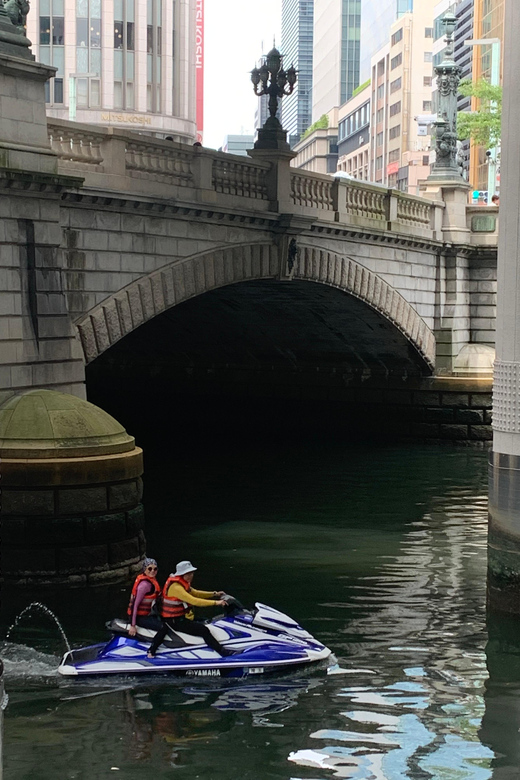 Asakusa : explore tokyo bay and canals by jet skis - Tokyo Bay and the Rainbow Bridge Crossing