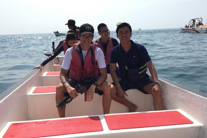 Bali Parasailing Adventure,Banana Boat,Jet Ski and Donut Boat with Transfers - Parasailing over the bay