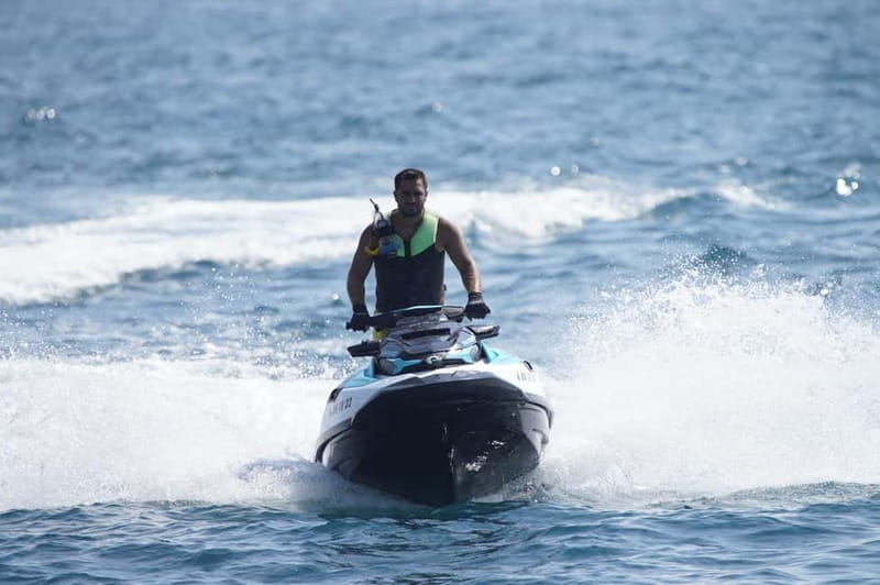 Barcelona: Jetski No Licence Tour Hotel W - Photo included - The briefing before you ride