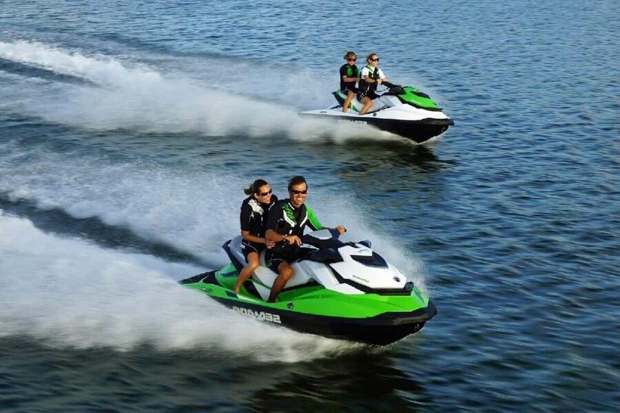 Barcelona: Jetski Rental in Barcelona - Why the instructor-led format matters
