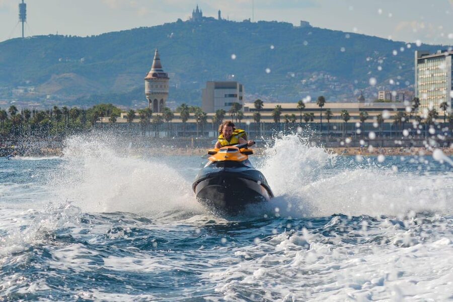 Barcelona: Jetski Rental in Barcelona - What happens during the 20-minute ride