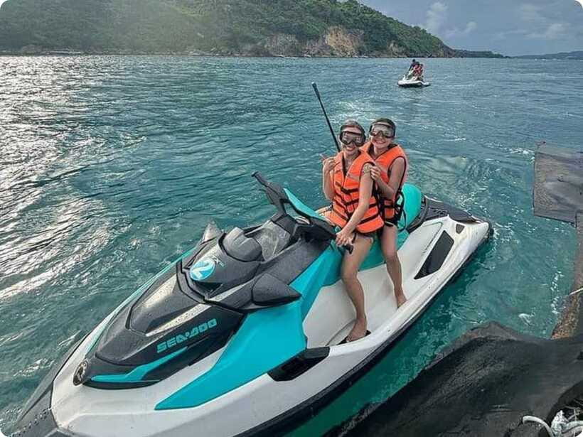 Boracay Jet Ski Adventure 30 minutes - Who will enjoy this ride most