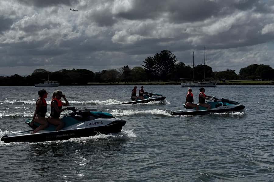 Brisbane: Sunset Jetski Tour on the Brisbane River - The Indooroopilly Railway Bridge adds a quieter contrast