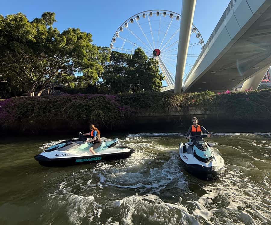 Brisbane: Sunset Jetski Tour on the Brisbane River - Sir Leo Hielscher Bridges complete the bridge sequence