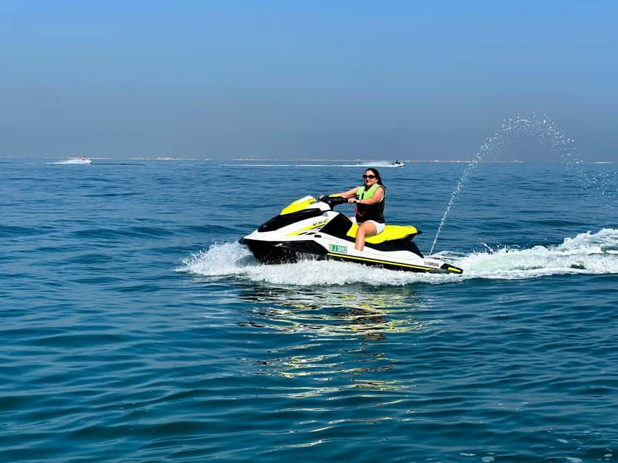 Burj Al Arab View: Thrilling 30-Minute Jet Ski Tour in Dubai - A 30-minute ride with Dubai’s best water view