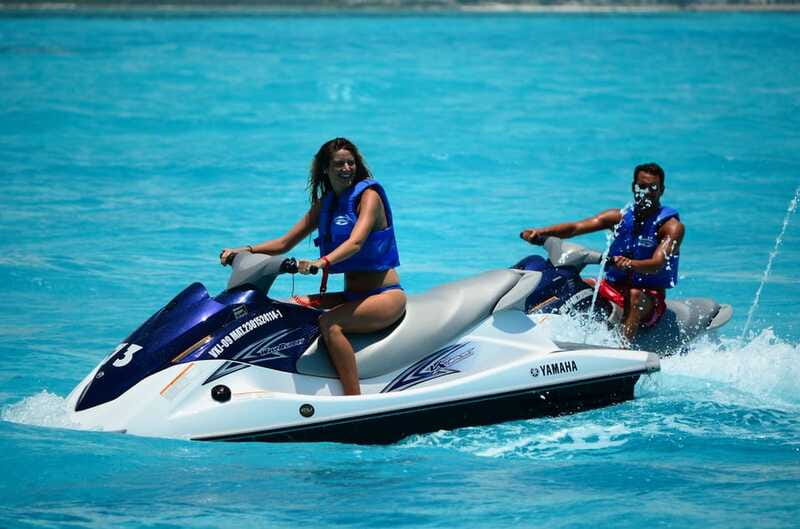 Cancun: Waverunner in Nichupte Lagoon - Thirty minutes of speed, or a full hour on the water