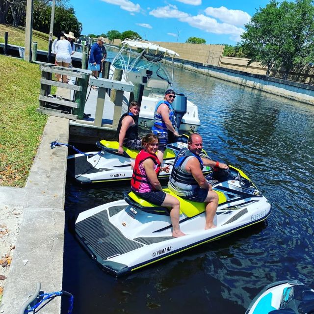 Cape Coral and Fort Myers: Wild Life Jet Ski Tour - Riding across the Gulf of Mexico