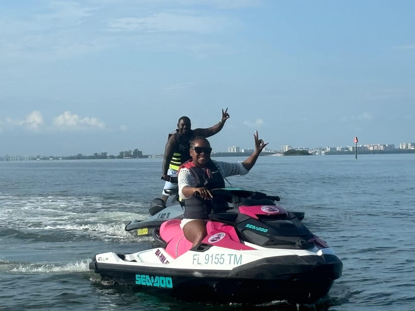Clearwater: 1 Hour Jetski Dolphin Tour with Guide - Looking for dolphins along the route