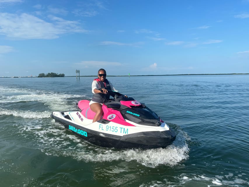 Clearwater: Dolphin Jet Ski Tour - 1 SKI FOR UP TO 3 PEOPLE - Speed, control, and sharing one ski
