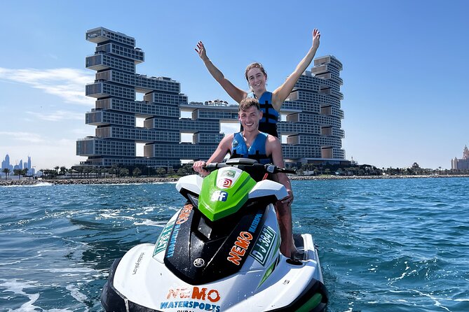 Dubai 1h Jet Ski, Burj Al Arab, Atlantis, Ice Cream, Photo, Video - A one-hour ride that feels well judged