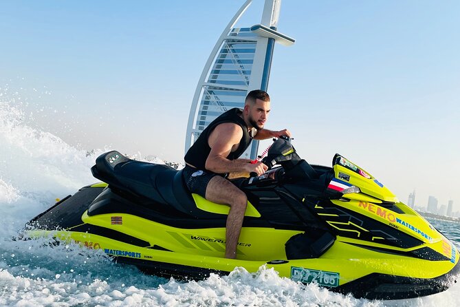 Dubai: 30min Jet Ski: Burj Al Arab w Pics, Videos, free Ice Cream - The photo stop is useful, but it affects ride time