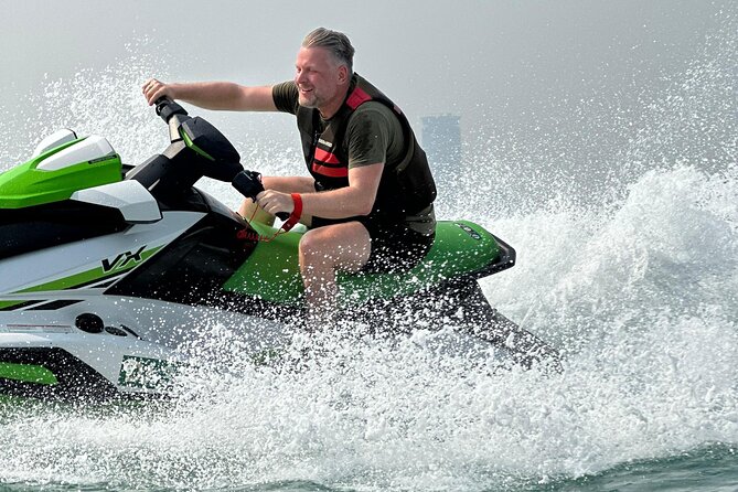 Dubai Jet ski 60 minute Guided Sightseeing Tour - A sightseeing ride with real speed