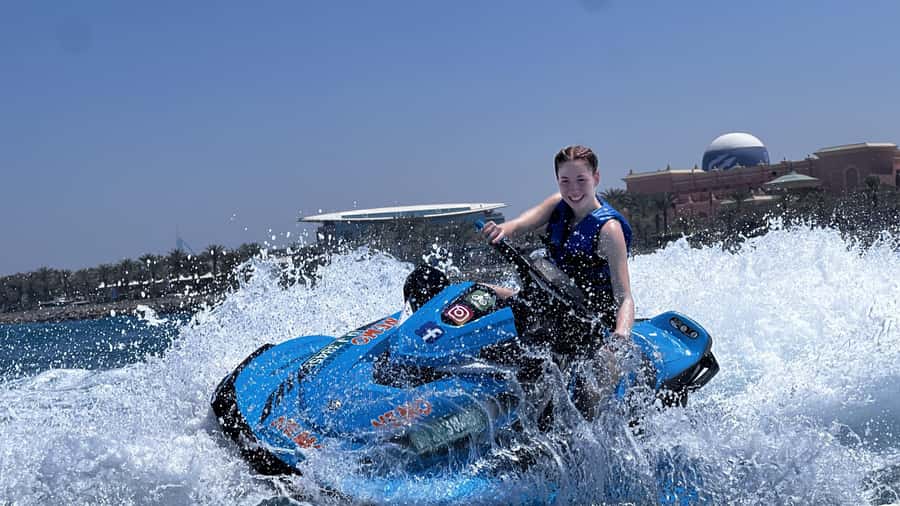 Dubai Jet Ski: Burj Khalifa, Burj Al Arab, Pics & Ice Cream! - Who should book this ride?