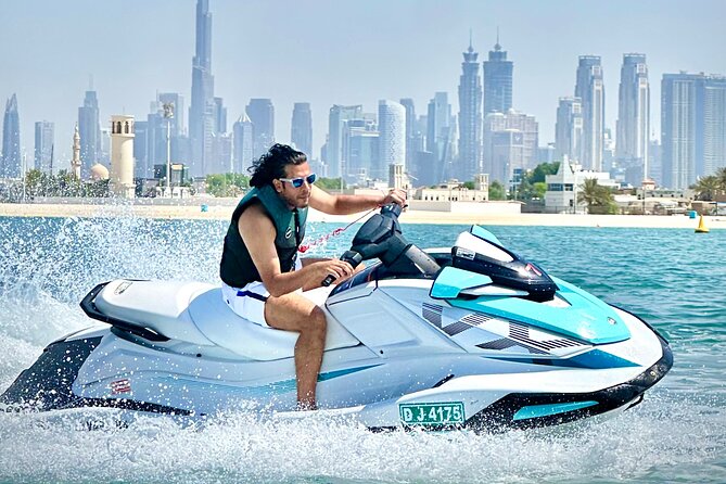 Dubai Jet Ski Ride – Free Photos & Videos - Riding out toward the Burj Al Arab