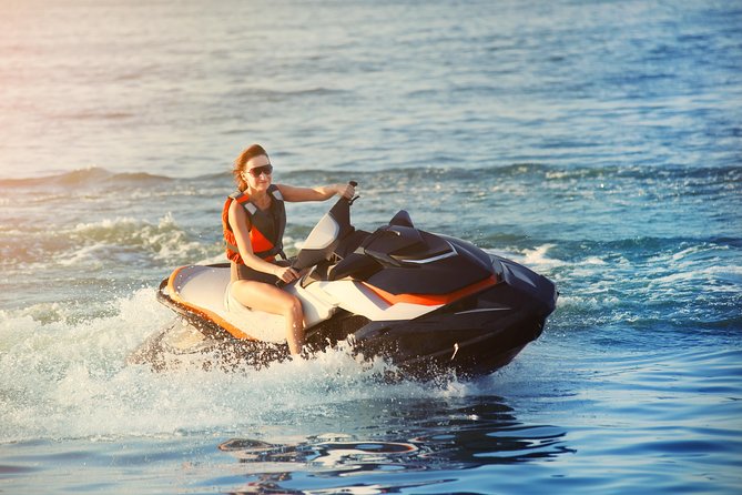 Dubai : Jet Ski Ride to Burj Khalifa & Burj Al Arab with Juice - Starting at Jumeirah Fishing Harbour