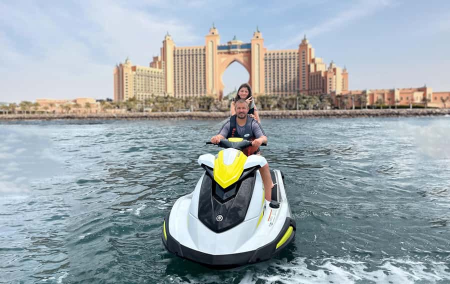 Dubai: Jet Ski Ride with Photos and Videos - 1 Hr - Atlantis photo stop and the Dubai skyline