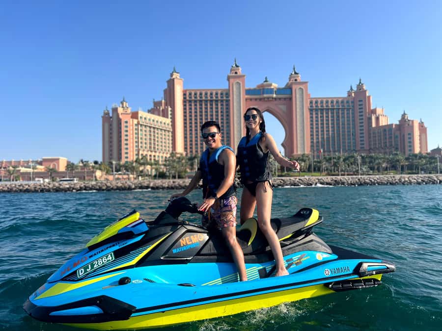 Dubai: Jet Ski to Atlantis with Videos, Photos and Ice Cream - Five minutes to learn the machine and the rules