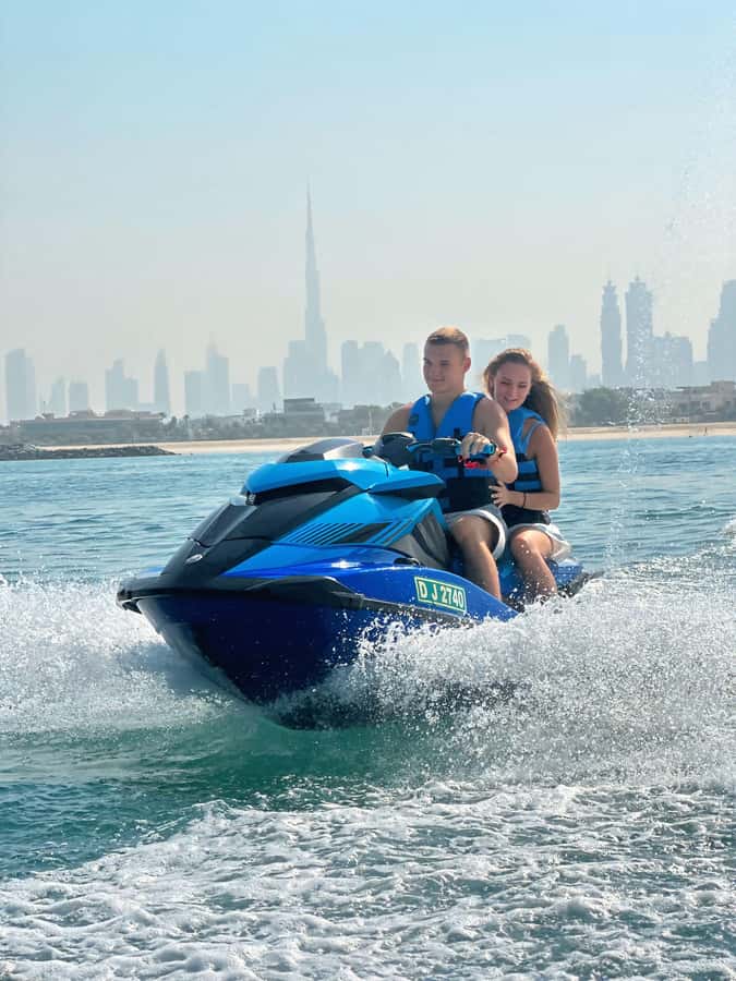 Dubai: Jet Ski Tour of Burj Al Arab with Photos & Videos - Who should book this experience