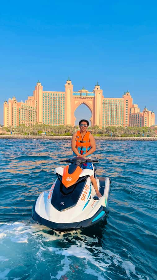 Dubai jet ski: visit the Burj al Arab and Atlantis with photos and videos - Burj Al Arab from the sea