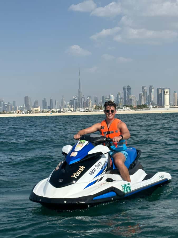Dubai: Jetski Adventure w/ Burj Khalifa & Burj Al Arab Views - Burj Khalifa from the water