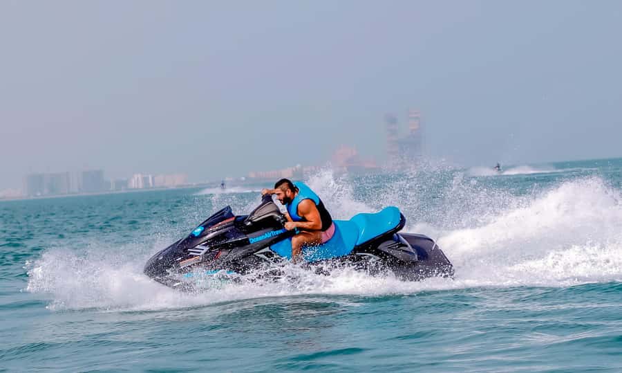 Dubai: Jetski Ride up to 2 People with Photos & Refreshments - Key details before you book