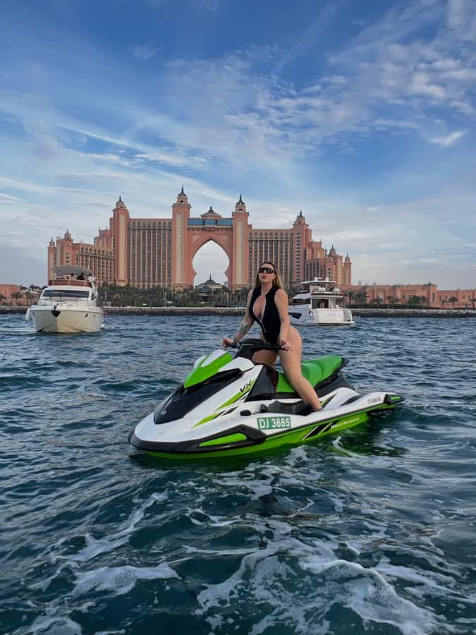 Dubai: Jetski Tour to Dubai Eye, JBR, Palm & Burj Al Arab - Palm Jumeirah and the approach to Atlantis