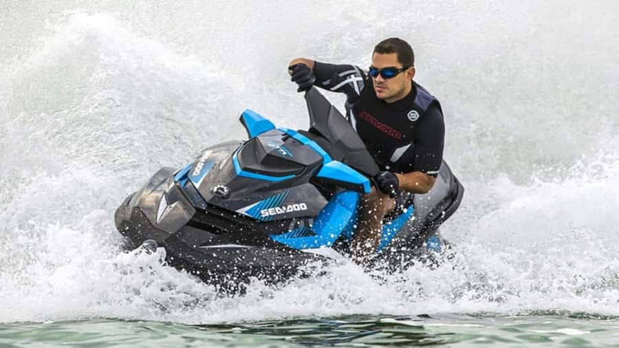 Dubai: Jumeirah Beach Jet Ski Rental for up to 2 People - Thirty minutes on the water