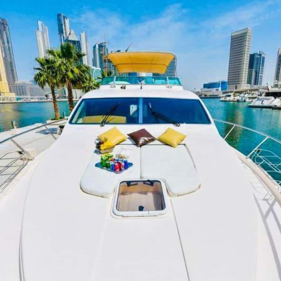 Dubai:Yacht Sightseeing with 30mins Jet-ski on Ain Dubai - Why this yacht route works for seeing Dubai