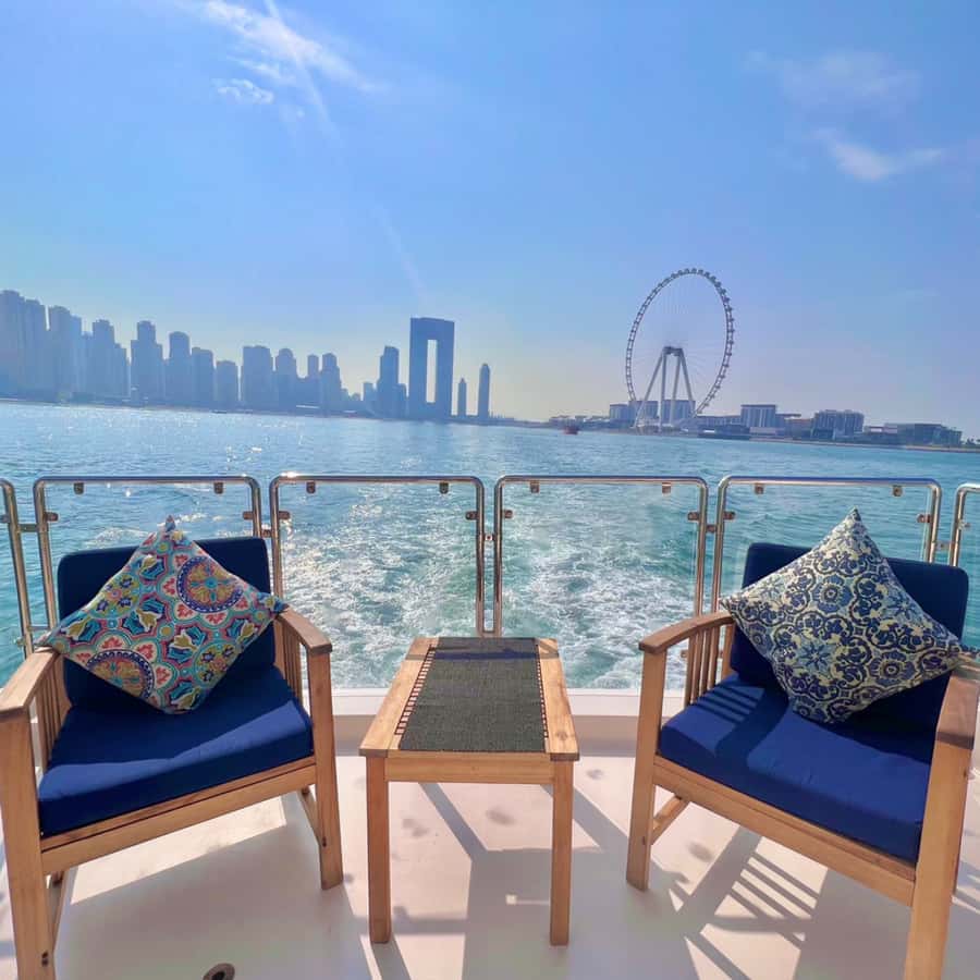 Dubai:Yacht Sightseeing with 30mins Jet-ski on Ain Dubai - Bluewaters Island and Ain Dubai