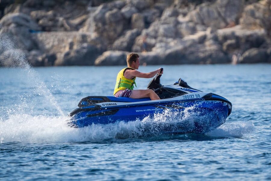 Dubrovnik: Jet Ski Rental - Dubrovnik’s walls from the Adriatic