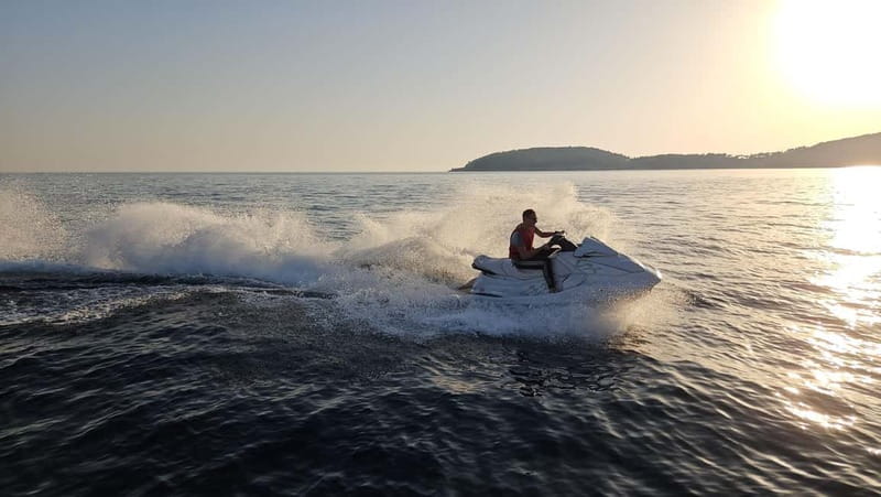 Dubrovnik: Jet Ski Rental with Snorkelling Equipment - Why Dubrovnik looks different from a jet ski