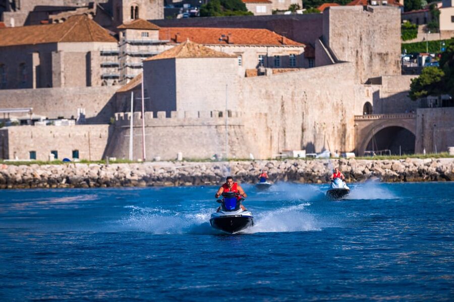 Dubrovnik: Jet Ski Tour - Passing Banje Beach and the Dubrovnik shoreline