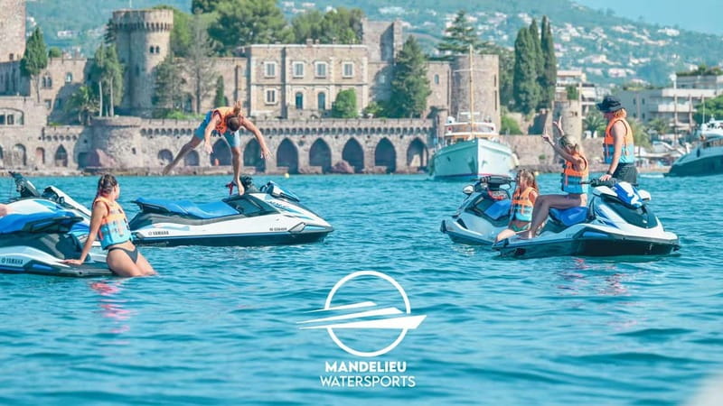 Excursion en Jet Ski Cannes 1H - A swimming pause in a coastal cove