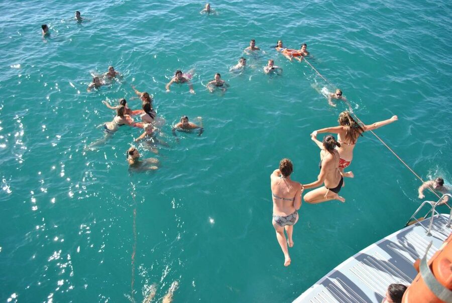 From Dénia/Jávea: Cala Blanca Boat Trip with Jet Ski & Lunch - Paella, salad, fruit, and one drink