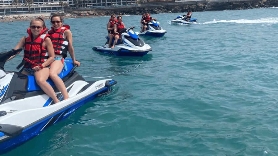 From Playa del Inglés: Guided Jet Ski Tour & Hotel Transfers - One hour along Gran Canaria’s southwest coast