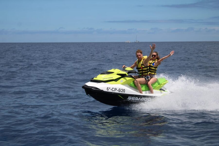 From Puerto Colon : 1 hour adrenaline JetSki tour - Service quality and the mixed score